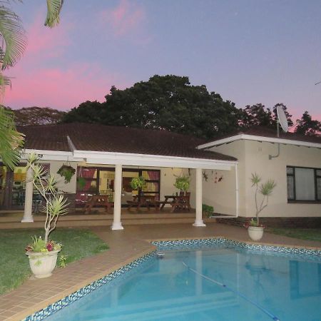 Mdoni House Guest Lodge Port Shepstone Εξωτερικό φωτογραφία